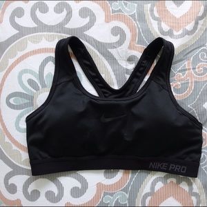 Nike Pro Sports Bra